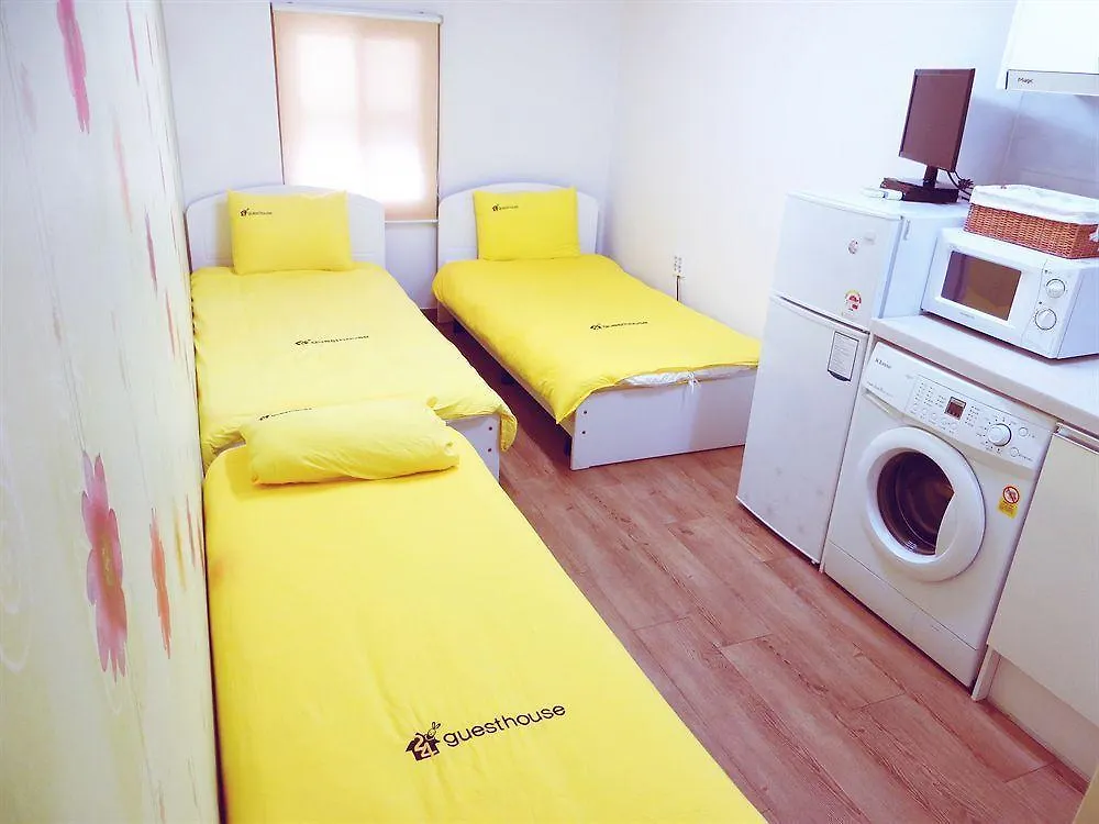 24 Guesthouse Edae Seoul Guest house
